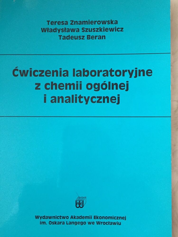 Książki ćwiczenia laboratoryjne