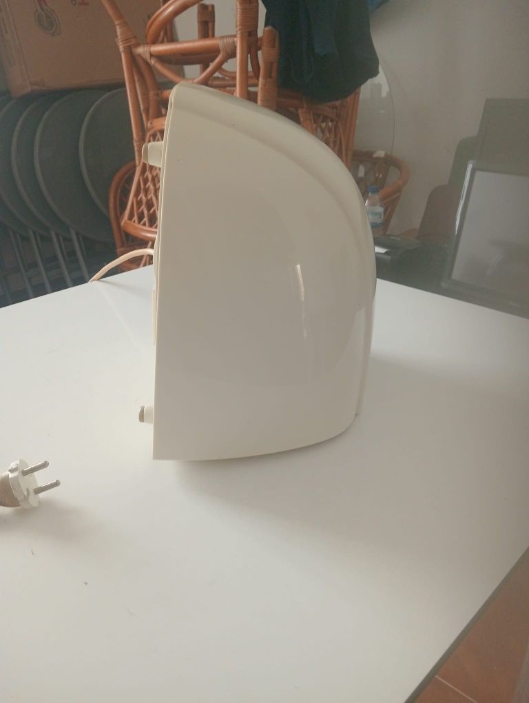 Secador de mãos usado