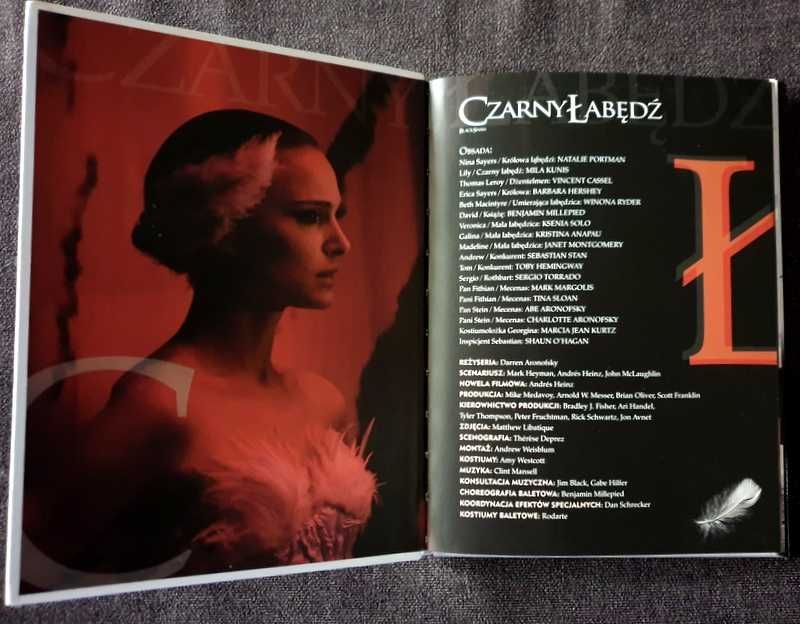 Czarny łabędź film DVD Natalie Portman DVD + książka