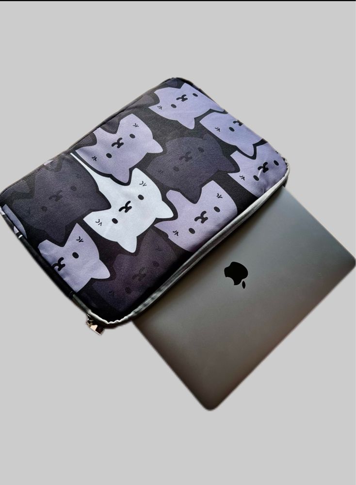 Pokrowiec na laptopa w koty 14-15cali Nowy