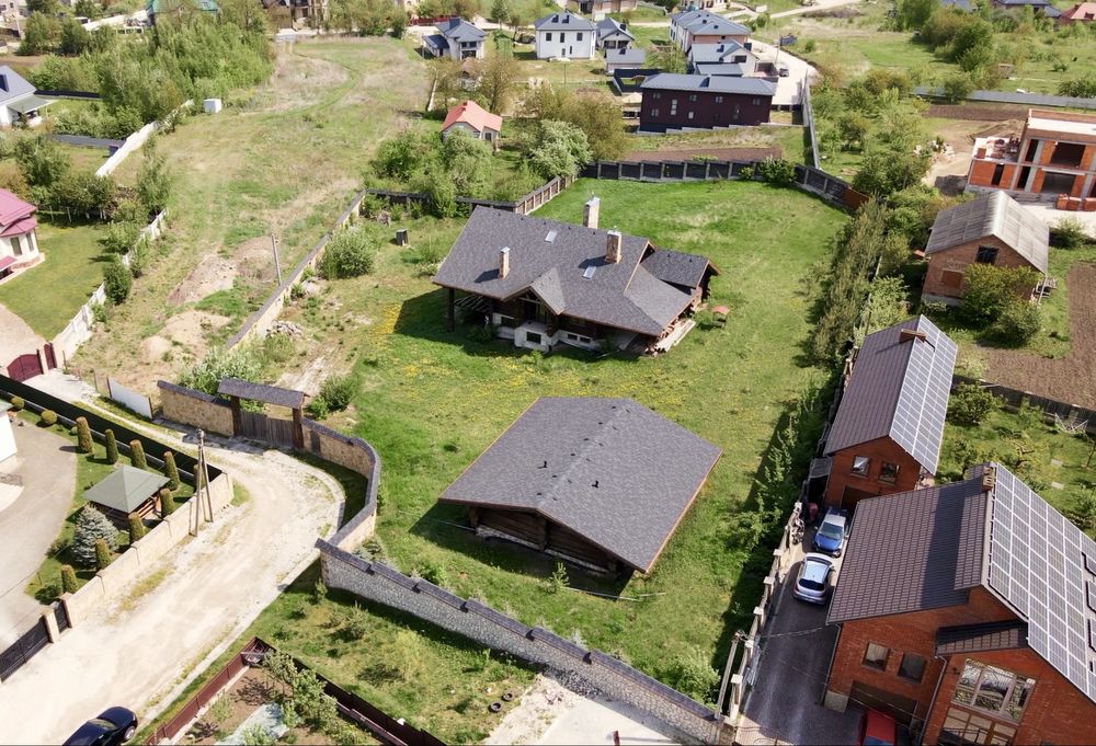 Продам будинок зі зруба у пригороді Тернополя с.Байківці
