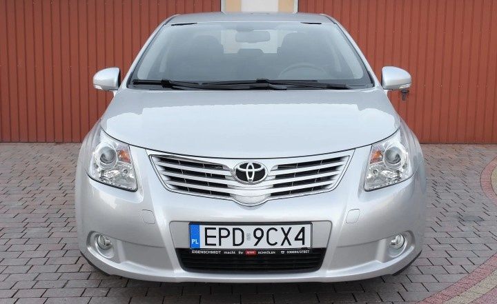 Toyota Avensis 2011