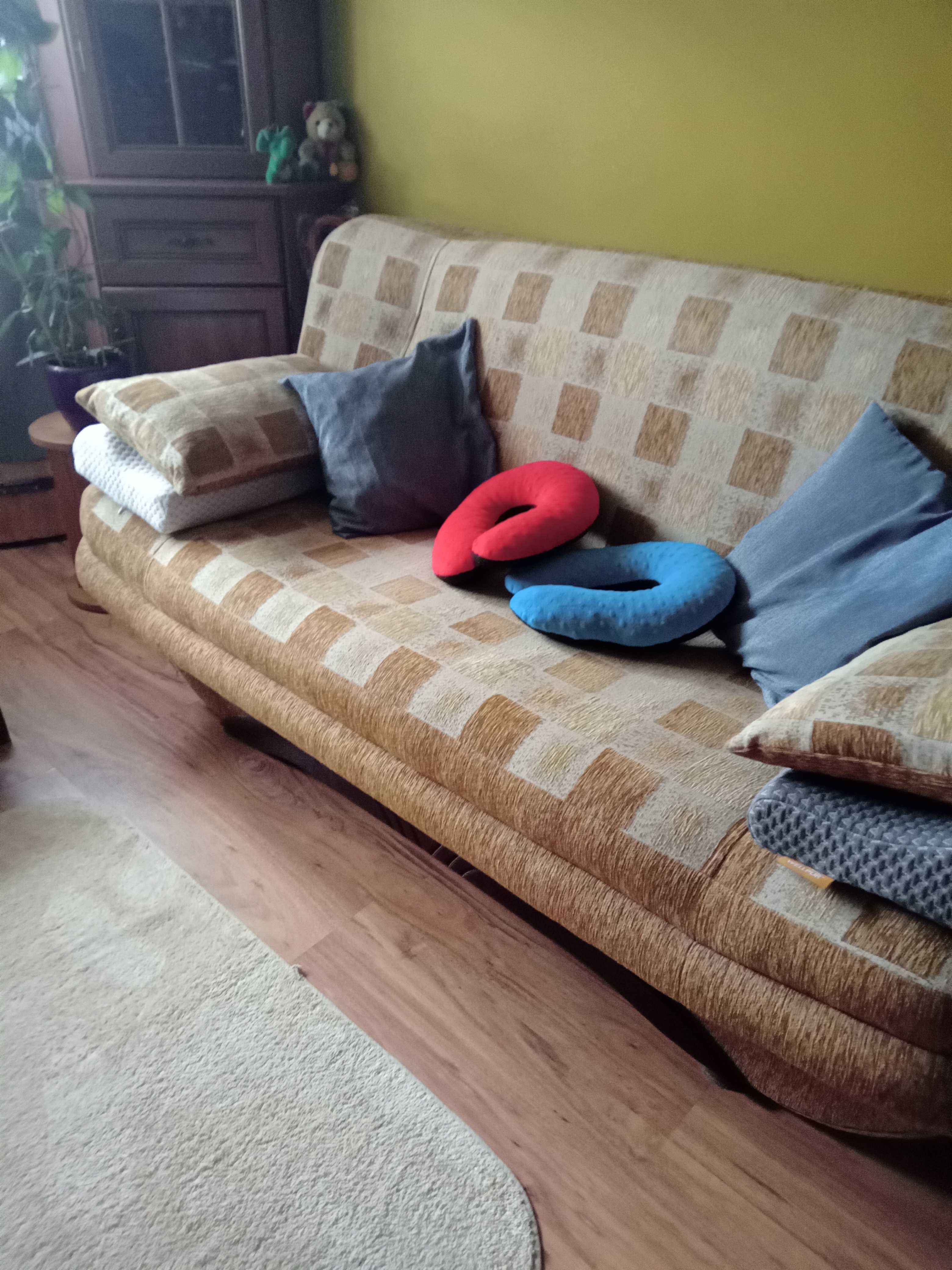 Kąplet mebli stołowych