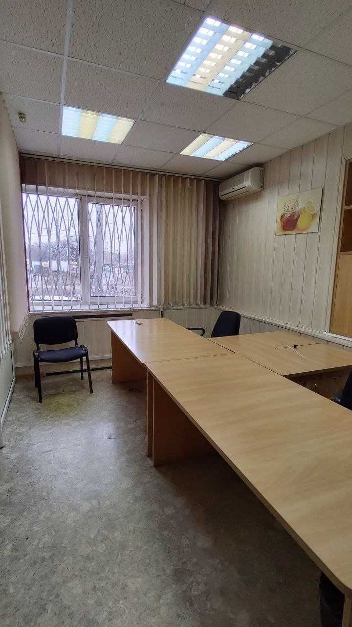 Продаж окремої офісної будівлі пр-т Б. Хмельницького 38а / вул.Титова