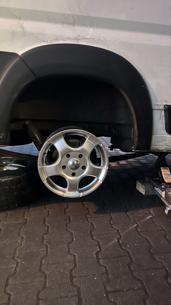 Koła 225/75/16 bfgodrich at KO2 5x130 kamper terenówka 4x4