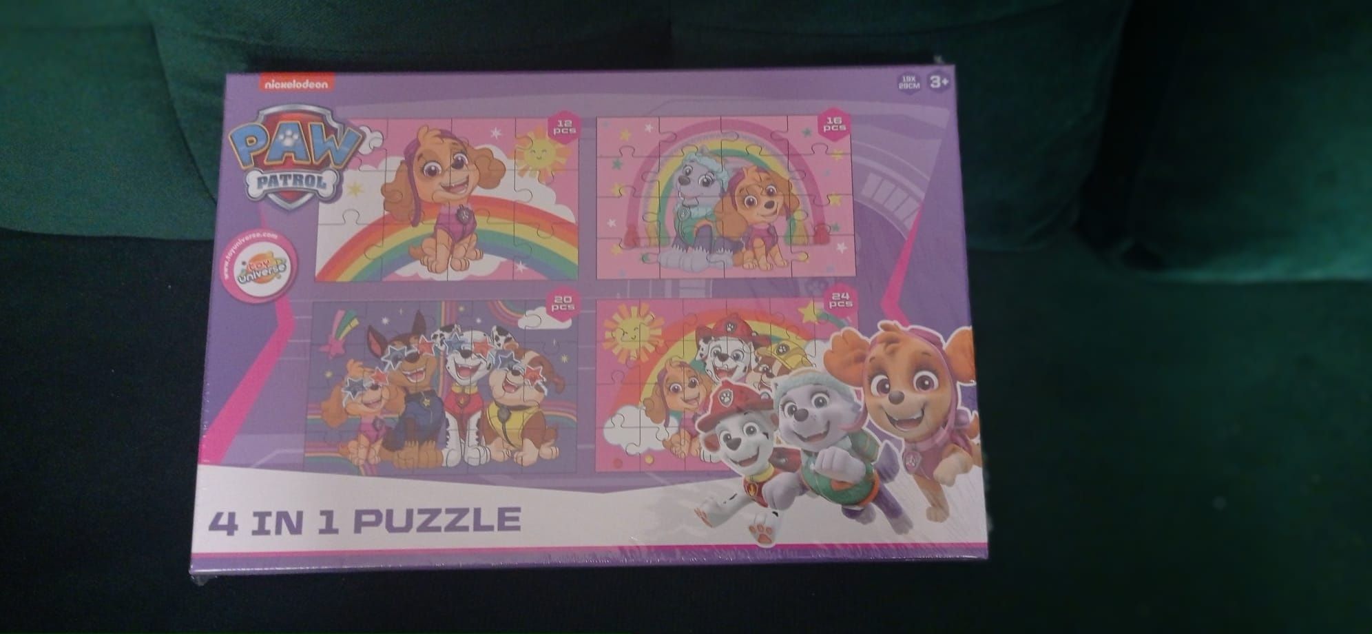 Nowy zestaw 4 układanki puzzle Psi Patrol