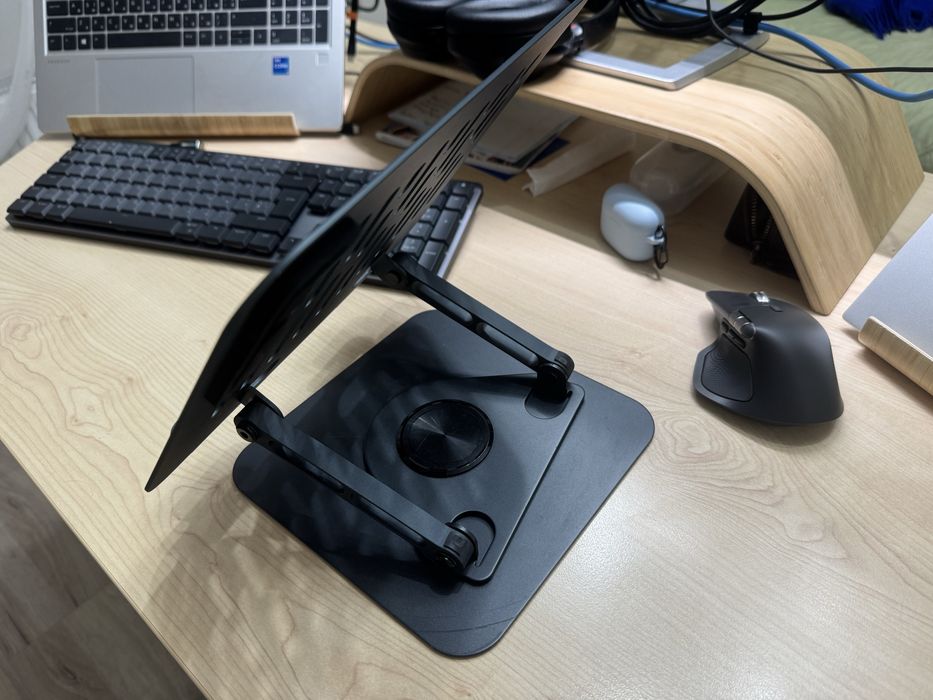 Продам HAGIBIS підставку для ноутбука