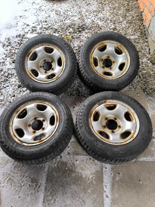 Колеса на уаз ниву Сузукі джимні грант вітара 5 139.7 r16 et5 215x65