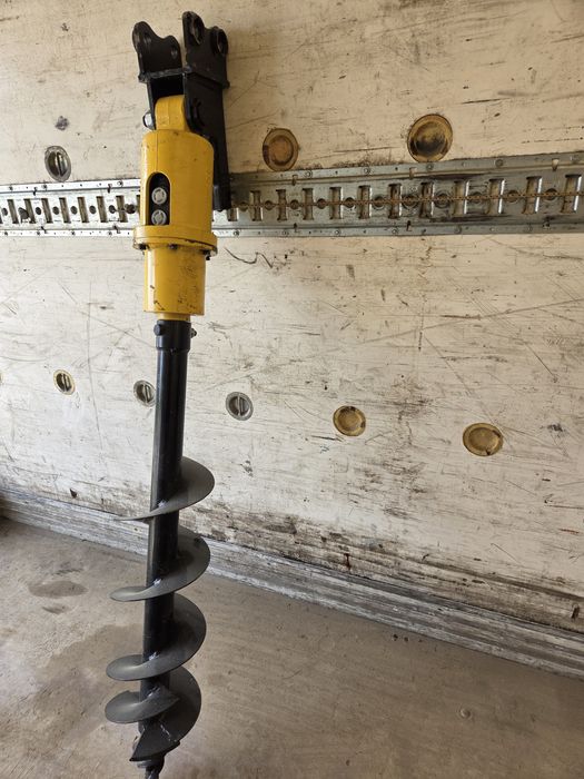 Wiertnica do minikoparki *Świder do ziemi.wiertnica hydrauliczna*