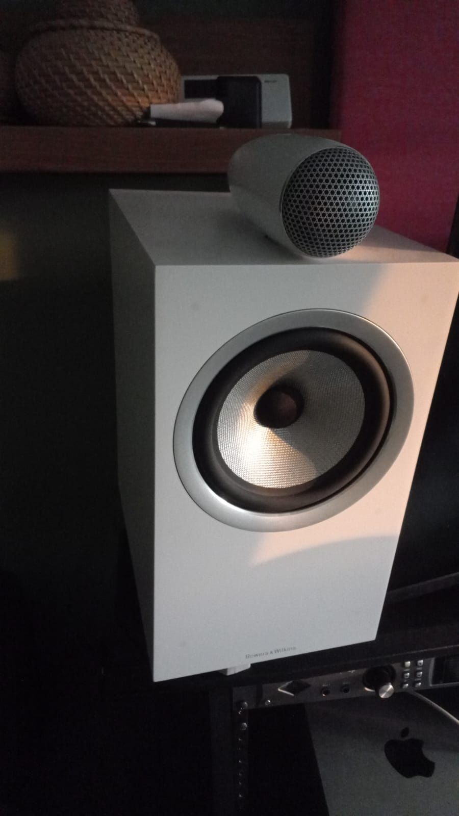 Bowers&Wilkins 705 S2