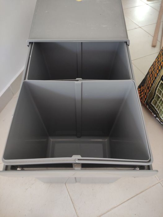 Caixote lixo fixação inferior