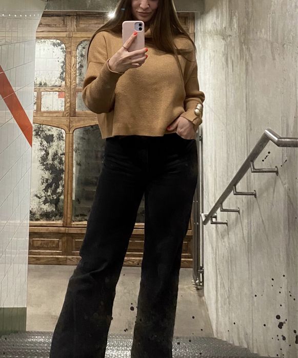 Вкорочений вʼязаний светр Zara