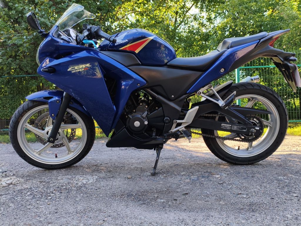 Honda CBR 250r 2011г