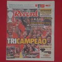 Jornais desportivos - Benfica Campeão 2015/2016.