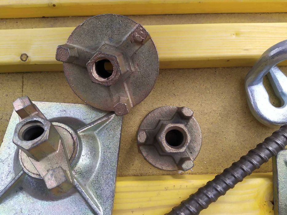 Elementy szalunkowe - pręty , nakrętki,  70mm  dostępne w Szczecinie