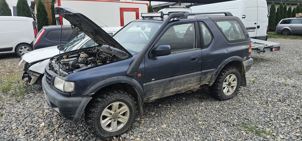 Frontera B 2000 rok Całą na części 2.2 dti