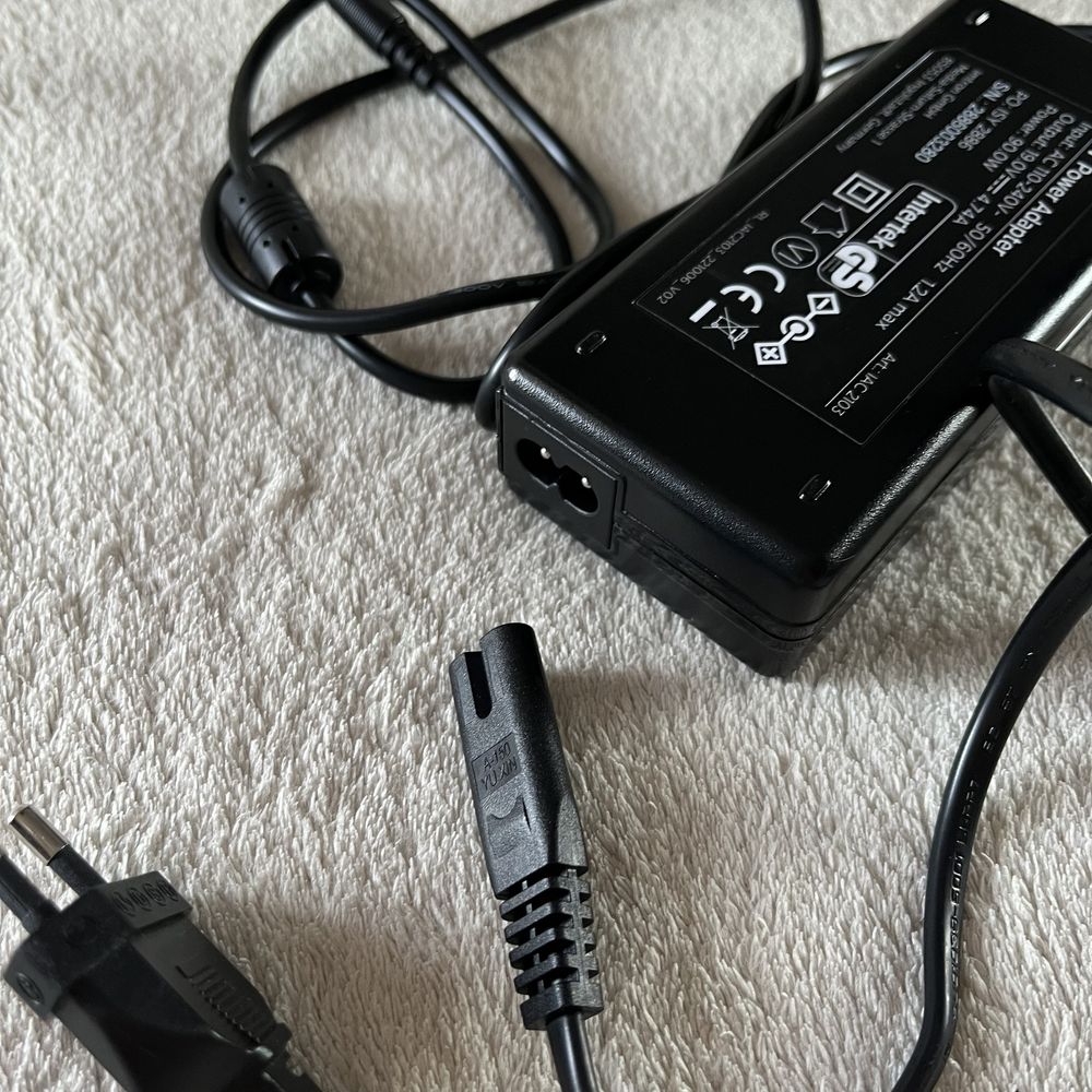 Ładowarka do laptopa zasilacz do notebooka ISY IAC 2103 90W