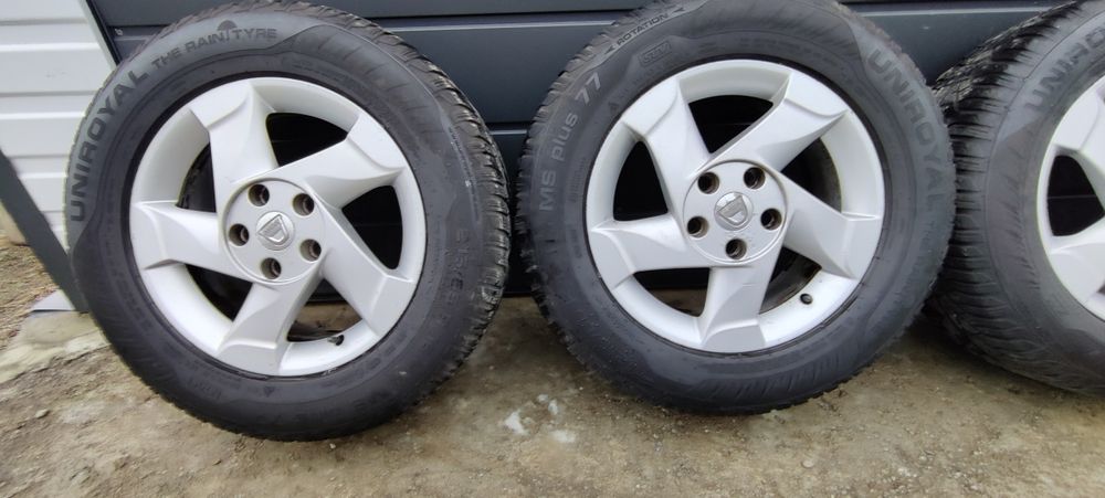 Komplet kół Aluminiowych 16" 5x114,3 215/65/16 Dacia Duster Renault