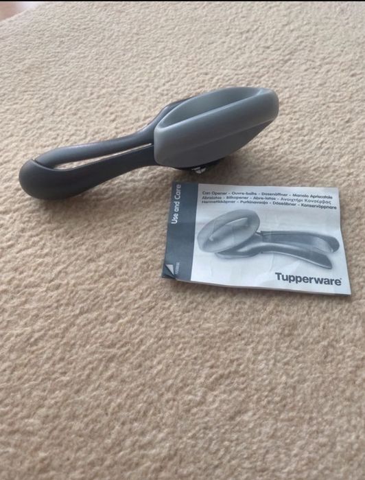 Tupperware otwieracz