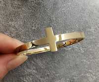 49405 Bransoletka sztywna złota stal chirurgiczna krzyżyk krzyż