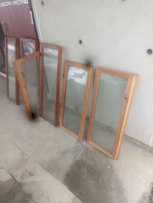 Рамки віконні зі склом різних розмірів