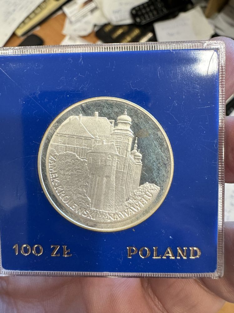 Srebrna moneta kolekcjonerska 100 zł Wawel