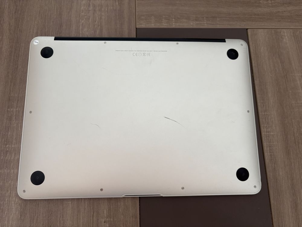 Apple MacBook Air 13” 2015 i5 8gb 256ssd Sonoma