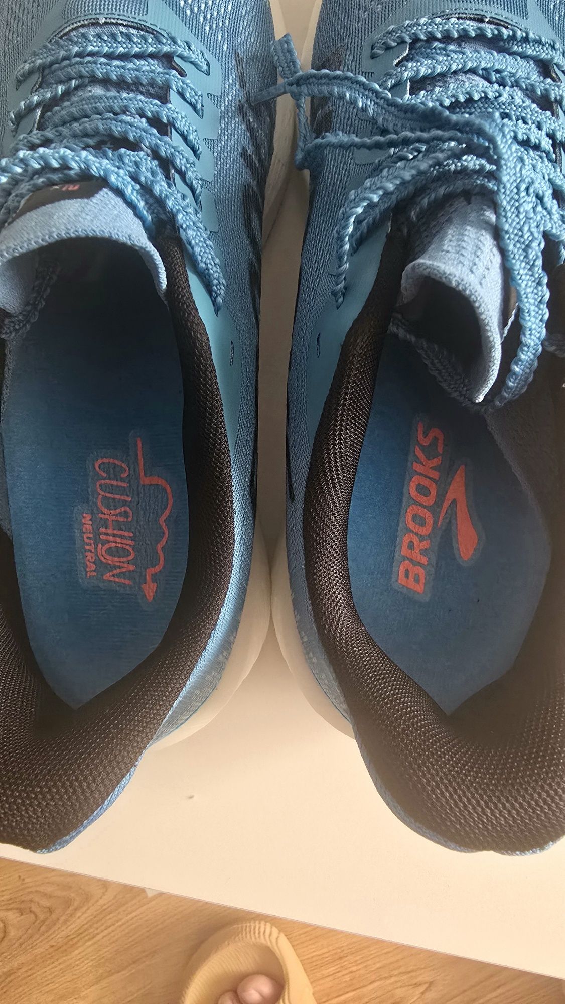 Brooks Hyperion Max 2
