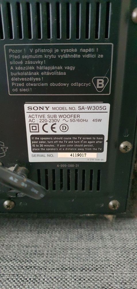 Kino domowe Sony. Subwoofer aktywny, głośnik centarlny i satelitki.