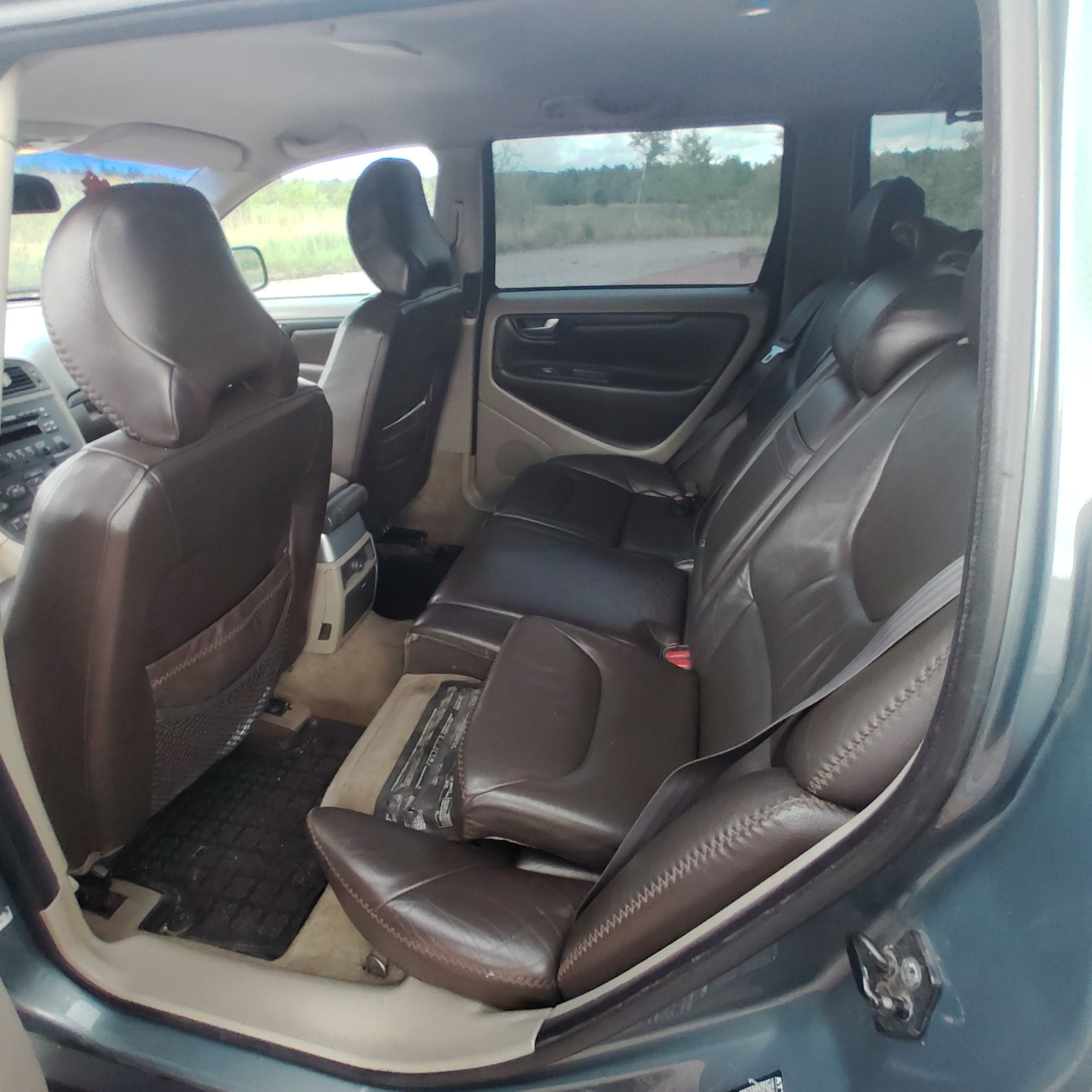 Volvo V70 XC cross country 4x4
