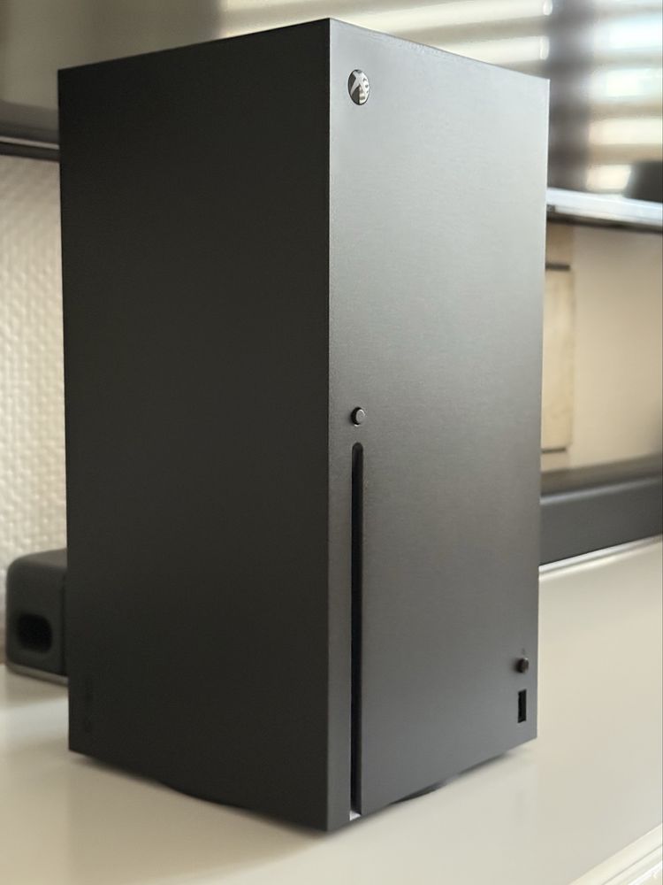 XBOX Series X (stan idealny, bez śladów użytkowania)