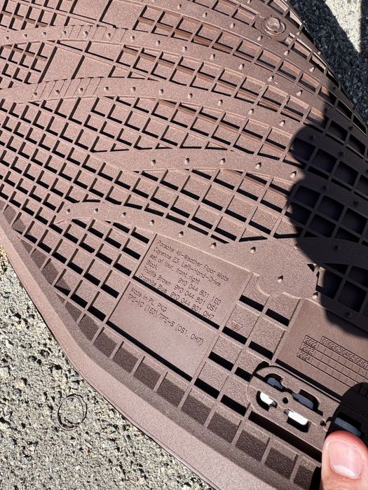 Оригінальні резинові коврики Porsche Cayenne 2019-2025