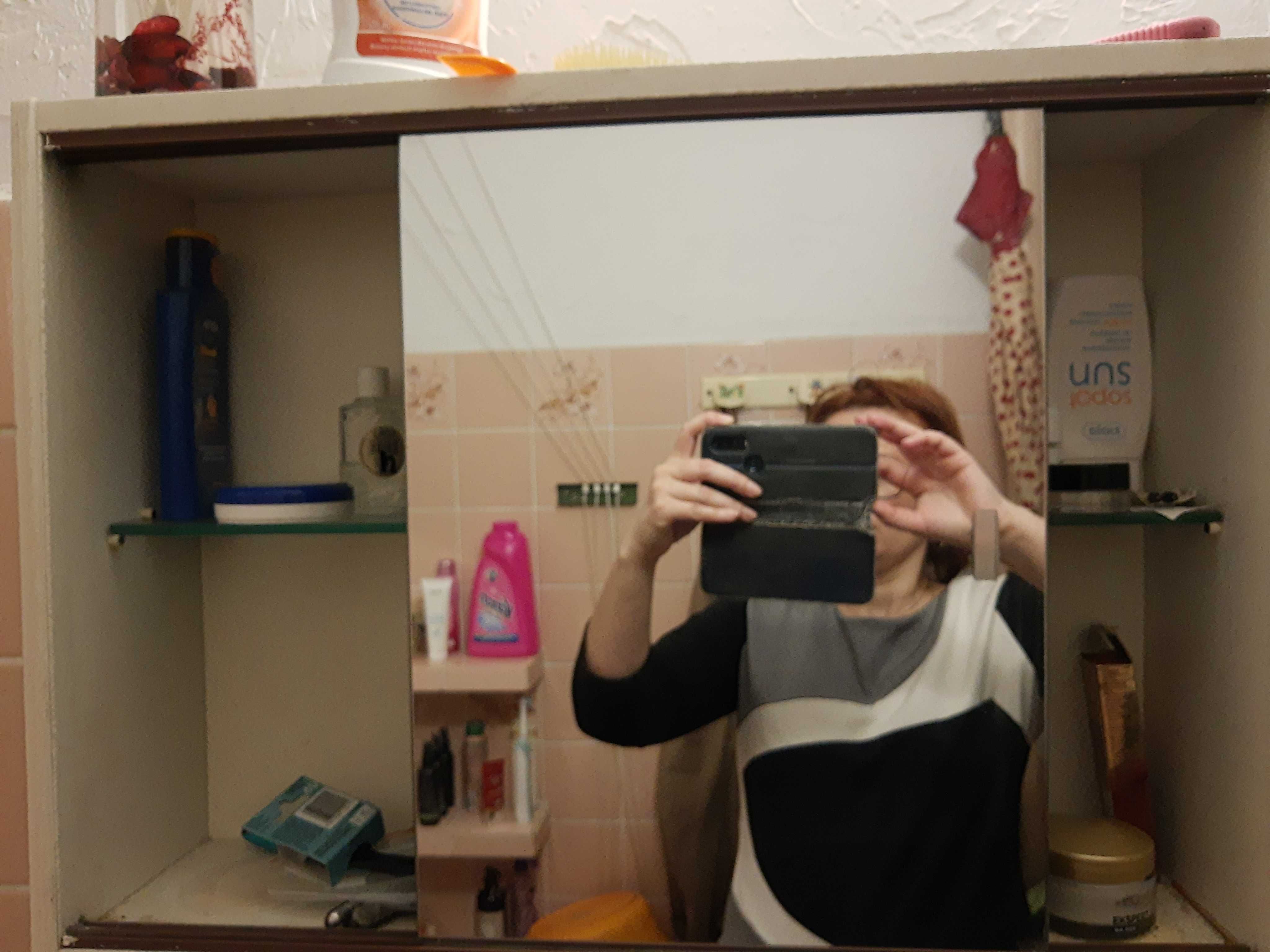 Szafka łazienkowa wisząca z lustrem stara prl używana