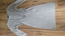 Sukienka dzianinowa Massimo Dutti