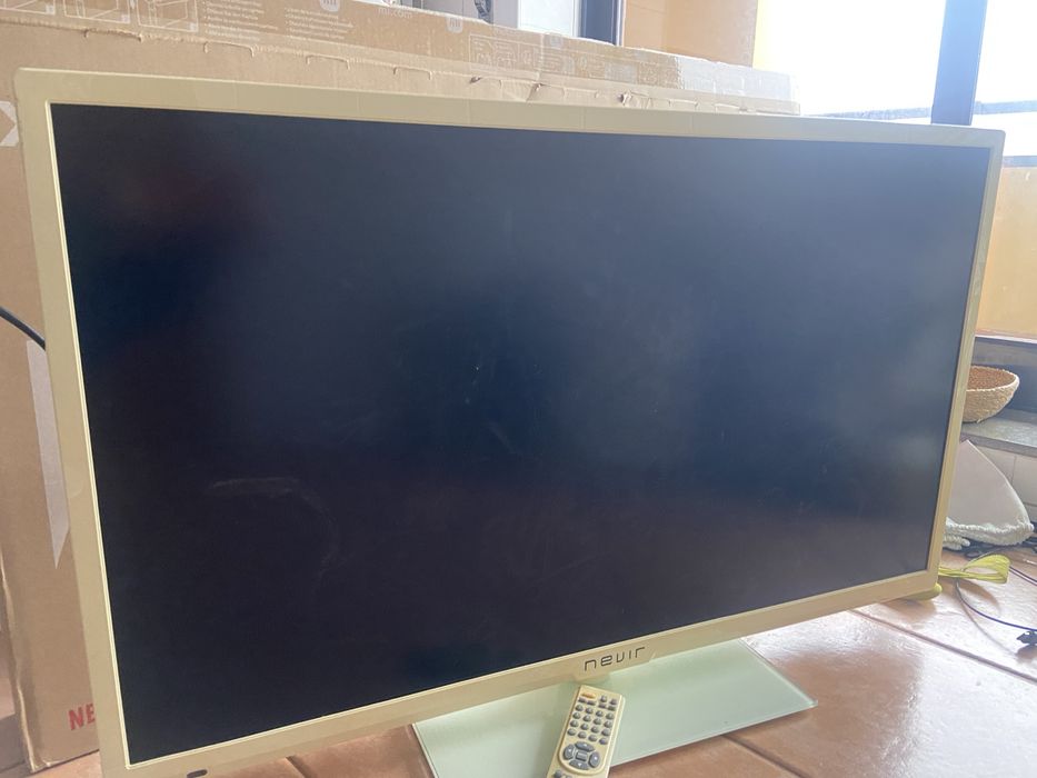 Televisor “nevir”