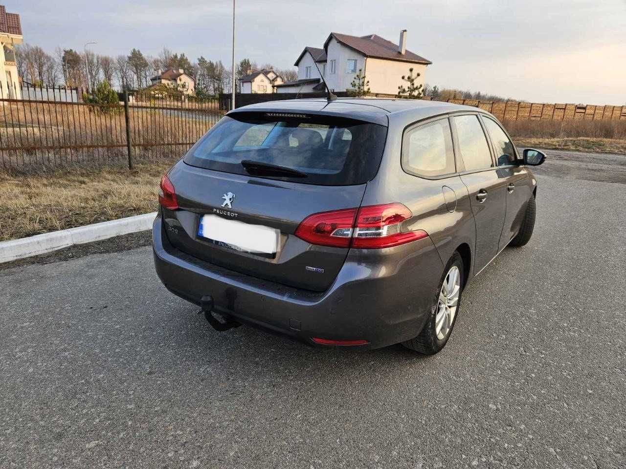 Продам авто Peugeot 308 2016 Пежо