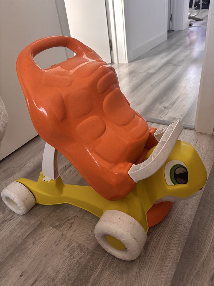 Tartaruga de aprendizagem / andador Chicco