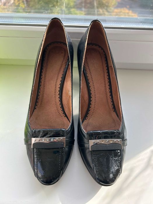 Туфли кожаные  Nivelle Gotti 39-40р. 25-25,5-26 см отличн. сост.