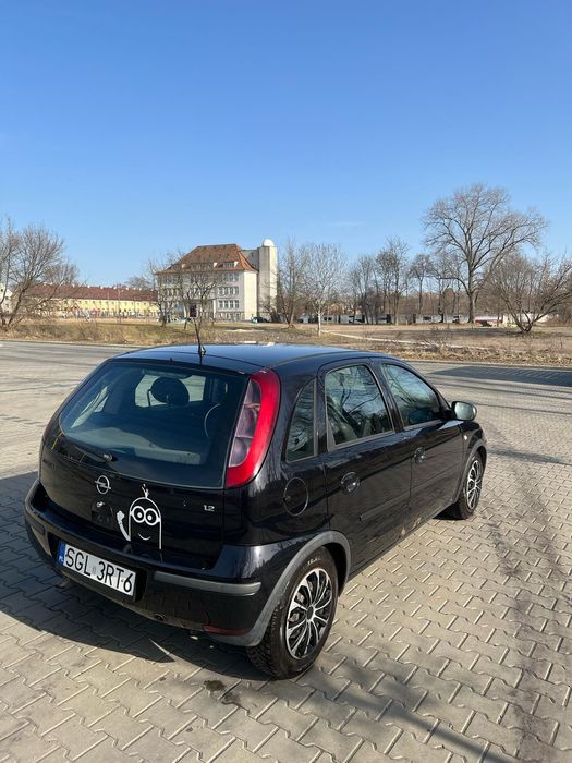 Opel Corsa C  z gazem .Auto używane przez kobietę