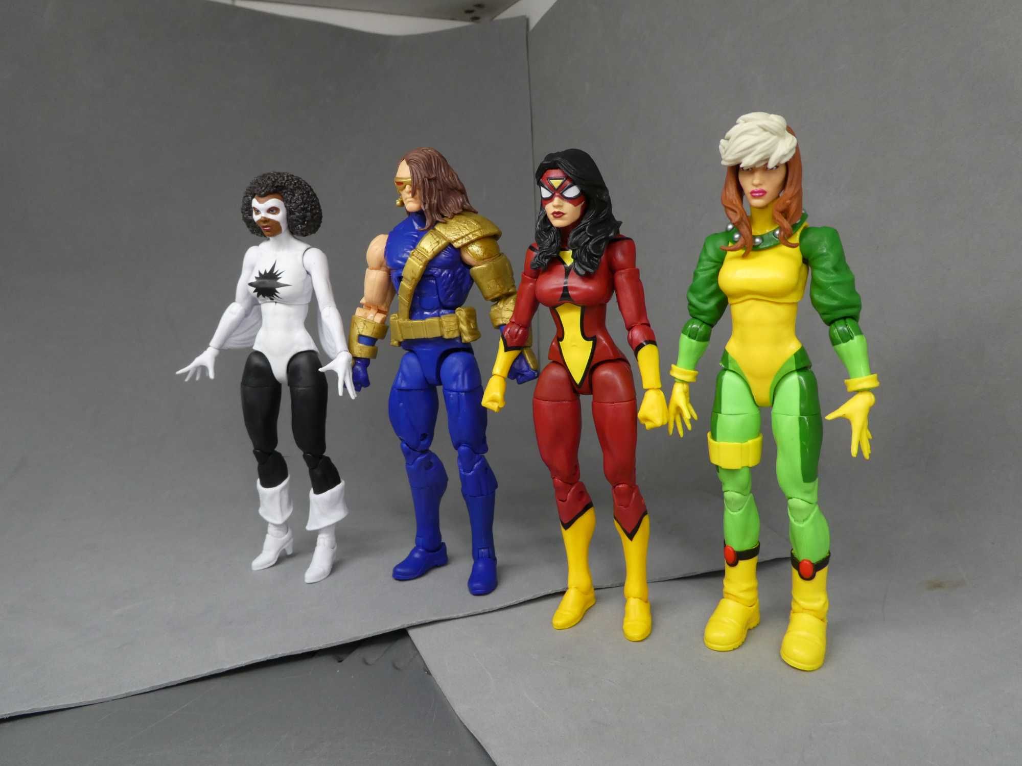 Marvel Legends Cyclops, Spider Woman, Rogue e Captain Marvel