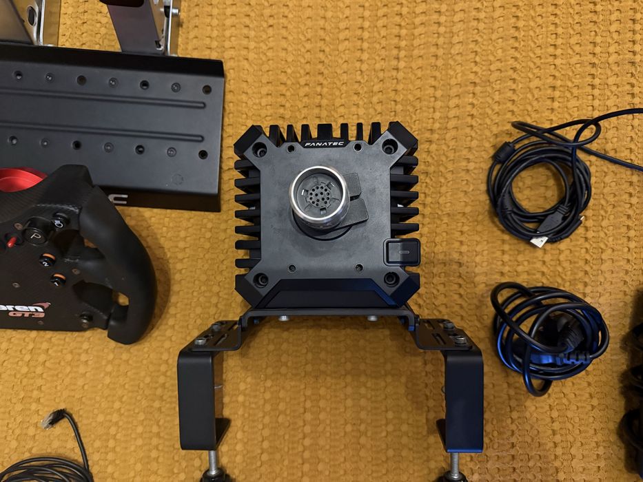 Fanatec CSL DD | Mclaren v2 | CSL Pedals | Boost Kit