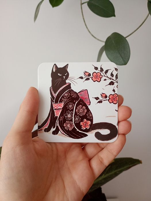 Podkładka pod kubek Czarny kot w kimonie w kwiaty
