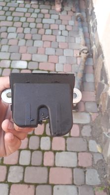 Замок кришки багажника seat altea toledo passat b6 b7