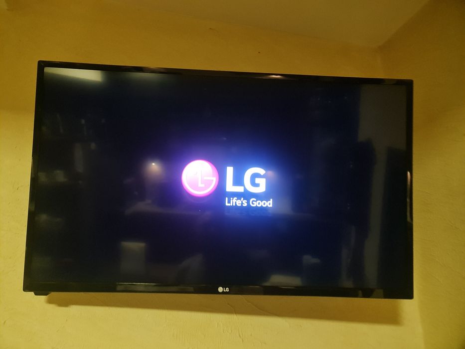 TV LG 32LJ500V z tuner DVDT-2