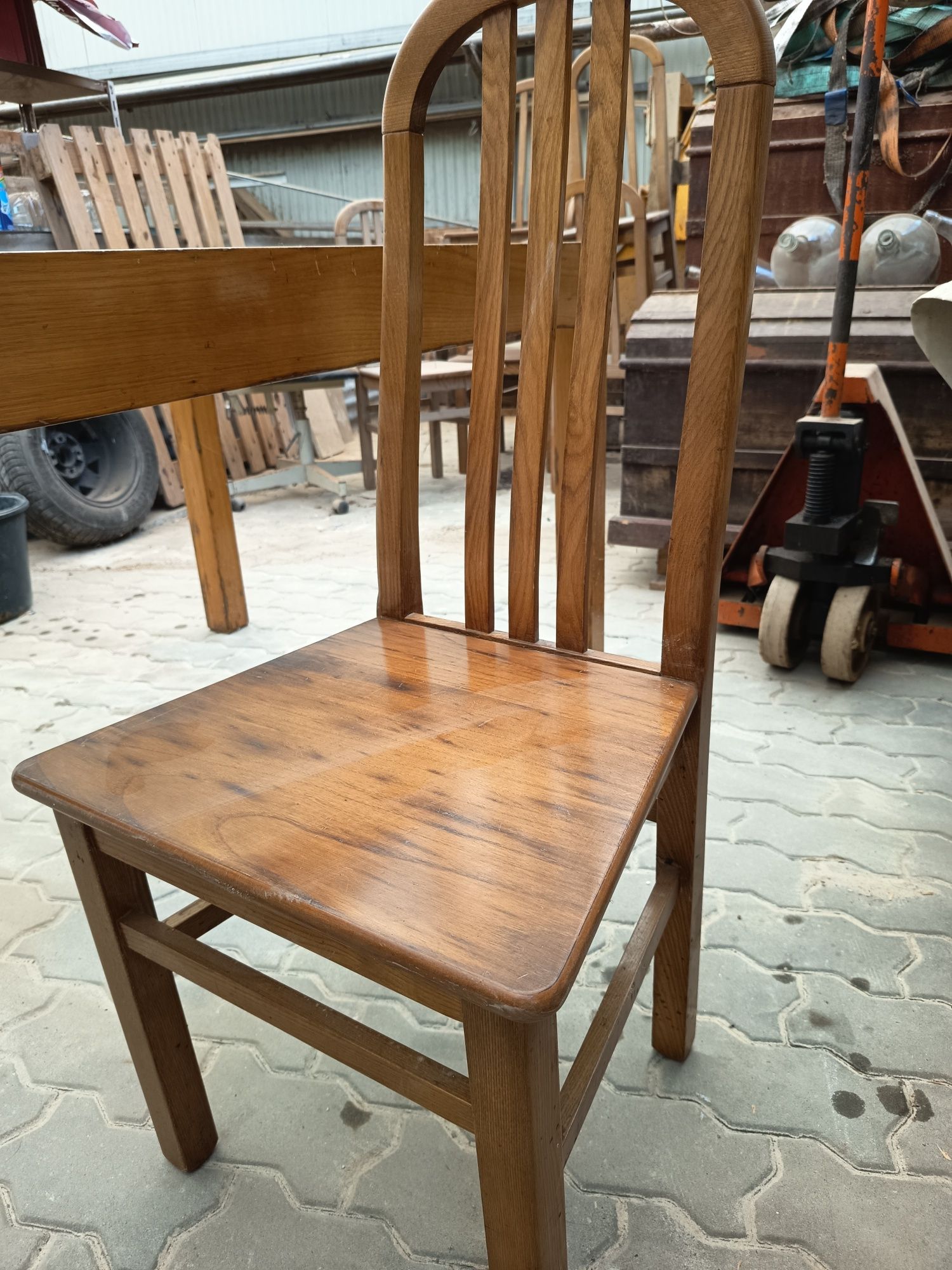 Mesa extensível com cadeiras