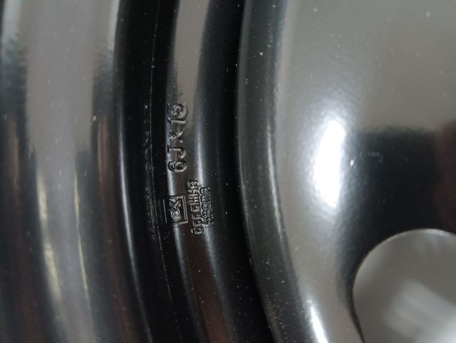 Колісний диск 15x6 5x100 ET38 DiA 57,1 черн.