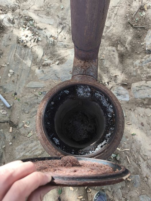 Salamandra em ferro fundido