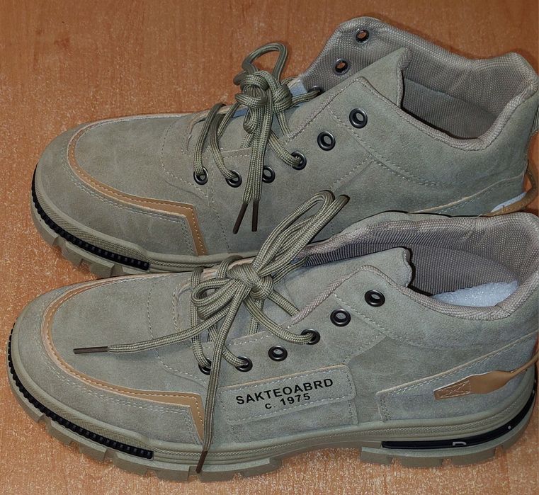 Кросівки чоловічі зимові 45 розмір