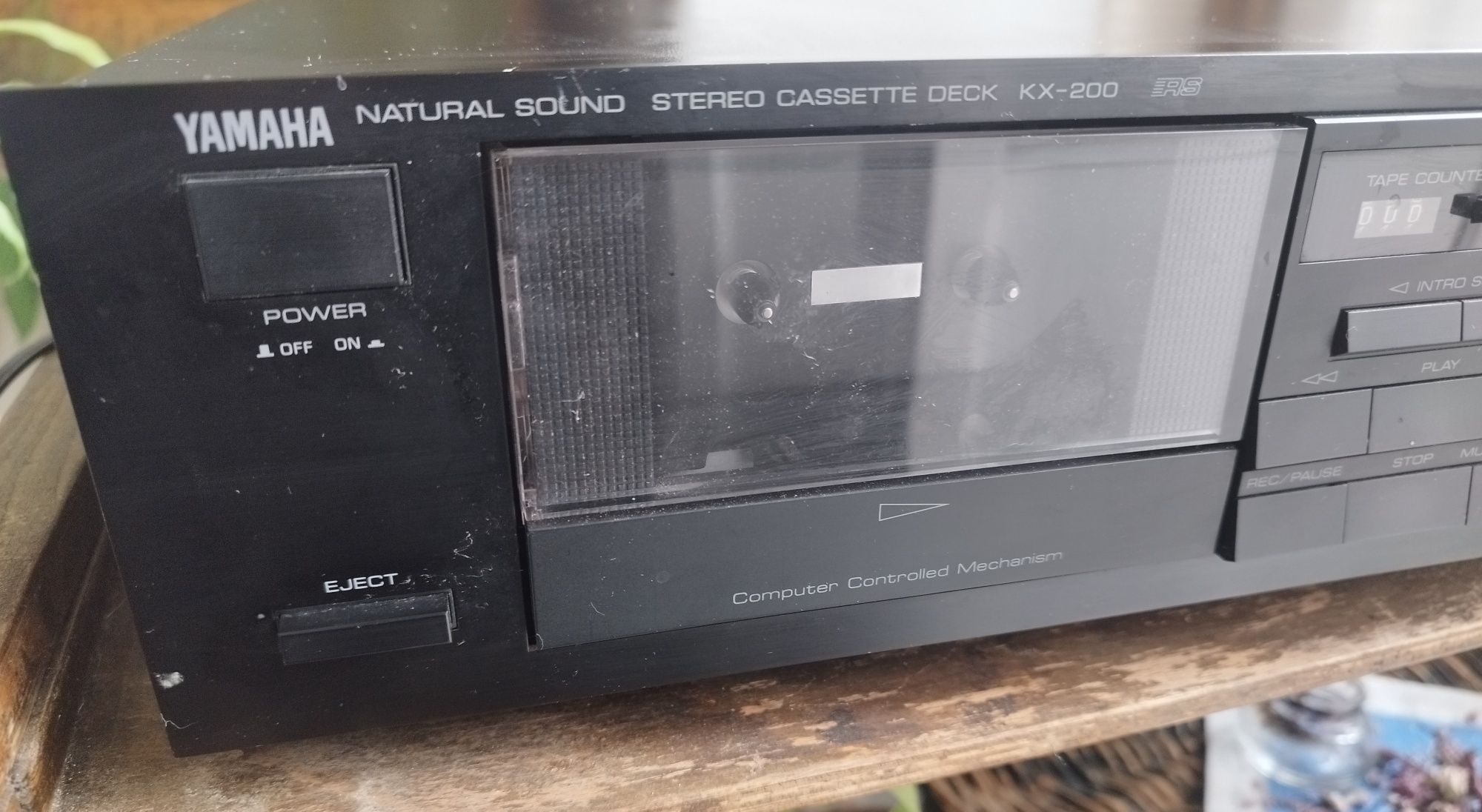 Yamaha KX-200 magnetofon kasetowy