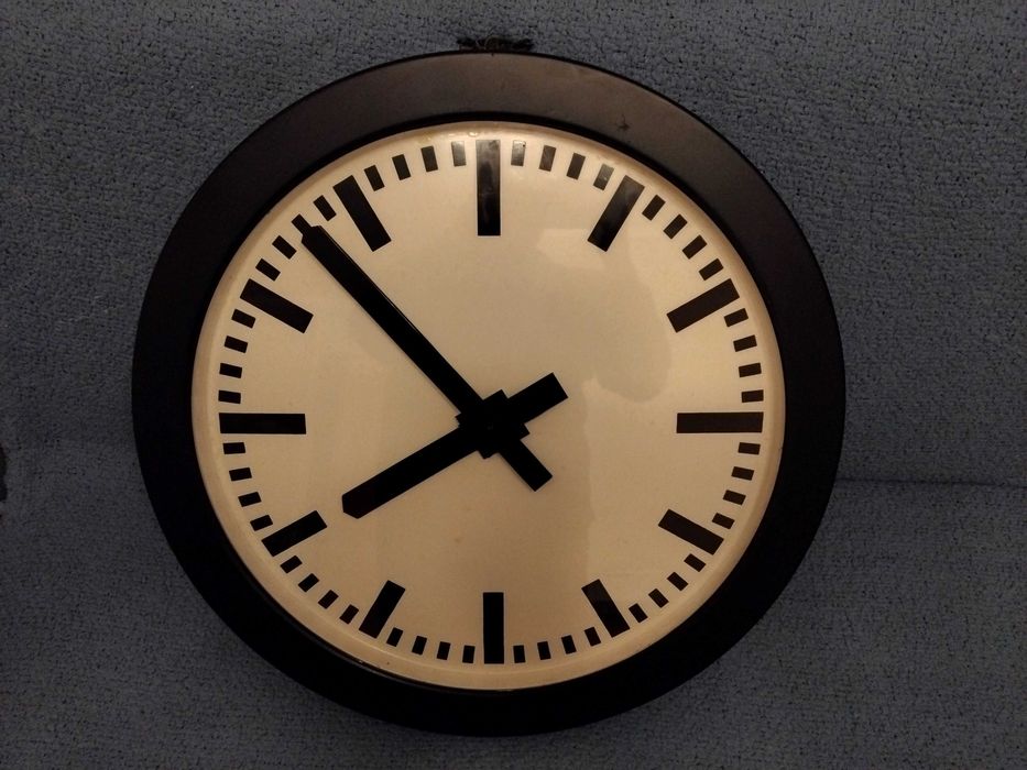 zegar kolejowy dworcowy PKP średnica 60 cm. lata 60/70